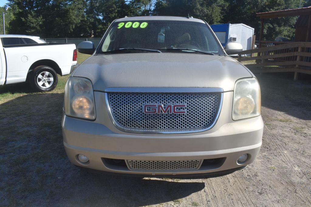 2007 GMC Yukon - $8,500